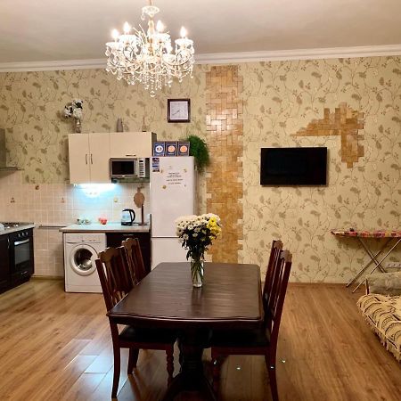 Apartment On Zhukovskogo Одеса Екстериор снимка