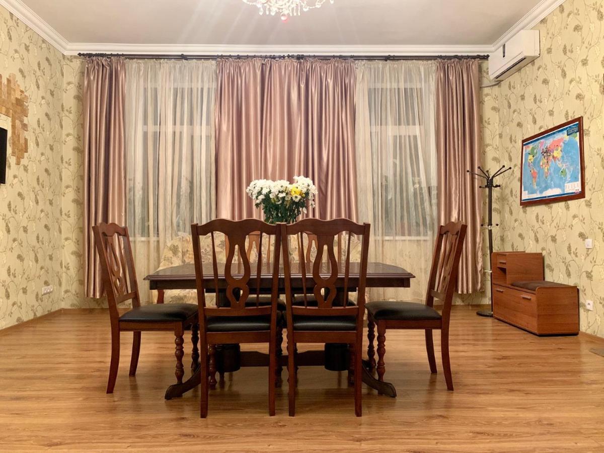 Apartment On Zhukovskogo Одеса Екстериор снимка
