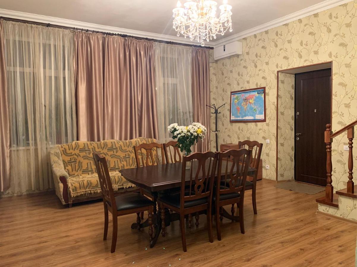 Apartment On Zhukovskogo Одеса Екстериор снимка